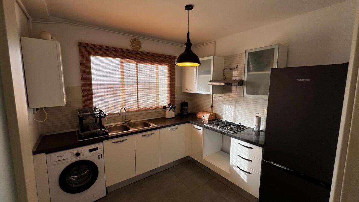 Cleopatra Apartment *